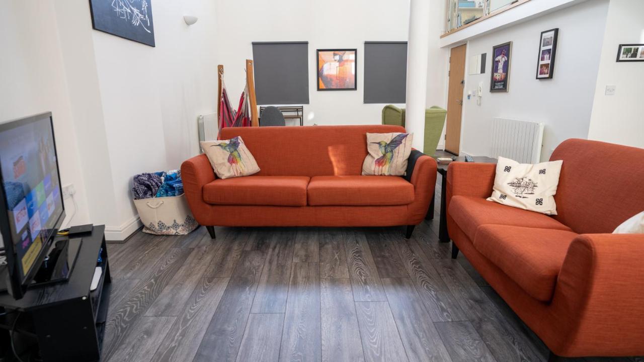 Stunning Mezzanine Apartment Near City Centre Кардіфф Екстер'єр фото