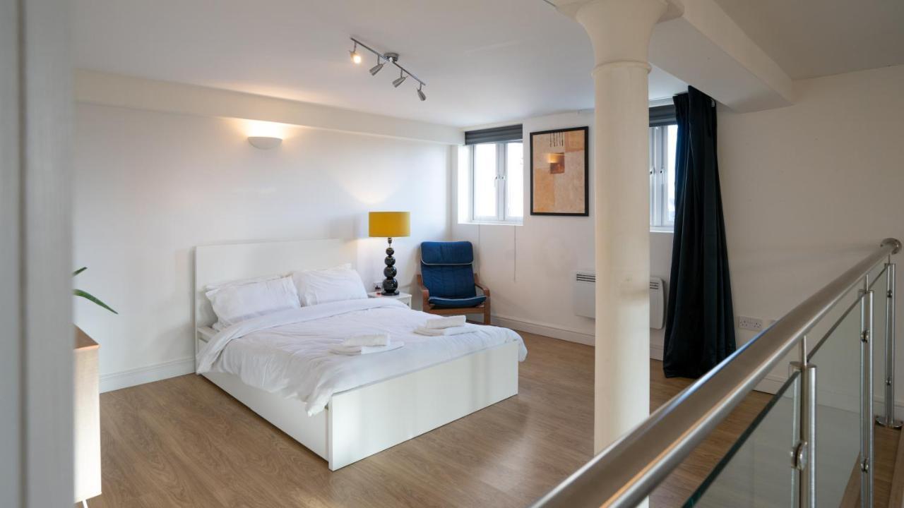 Stunning Mezzanine Apartment Near City Centre Кардіфф Екстер'єр фото